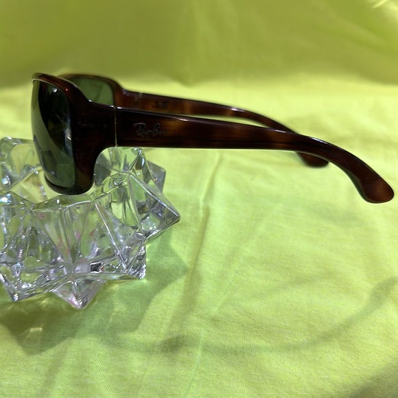 In excellent condition, asking $100 plus shipping - Picture 4 of 6